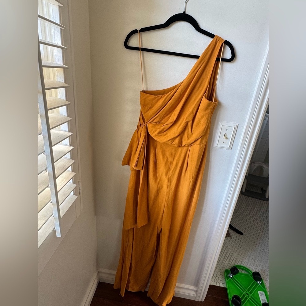 One-Shoulder Linen Romper